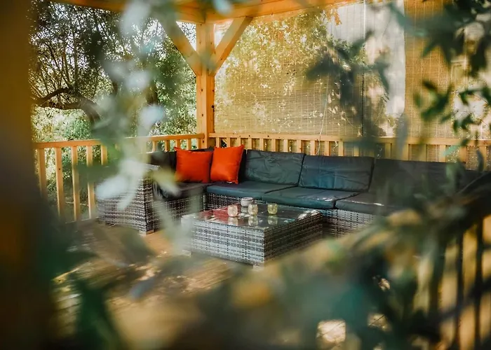 Lee House, Wi-Fi,Free Parking, Hot Tube